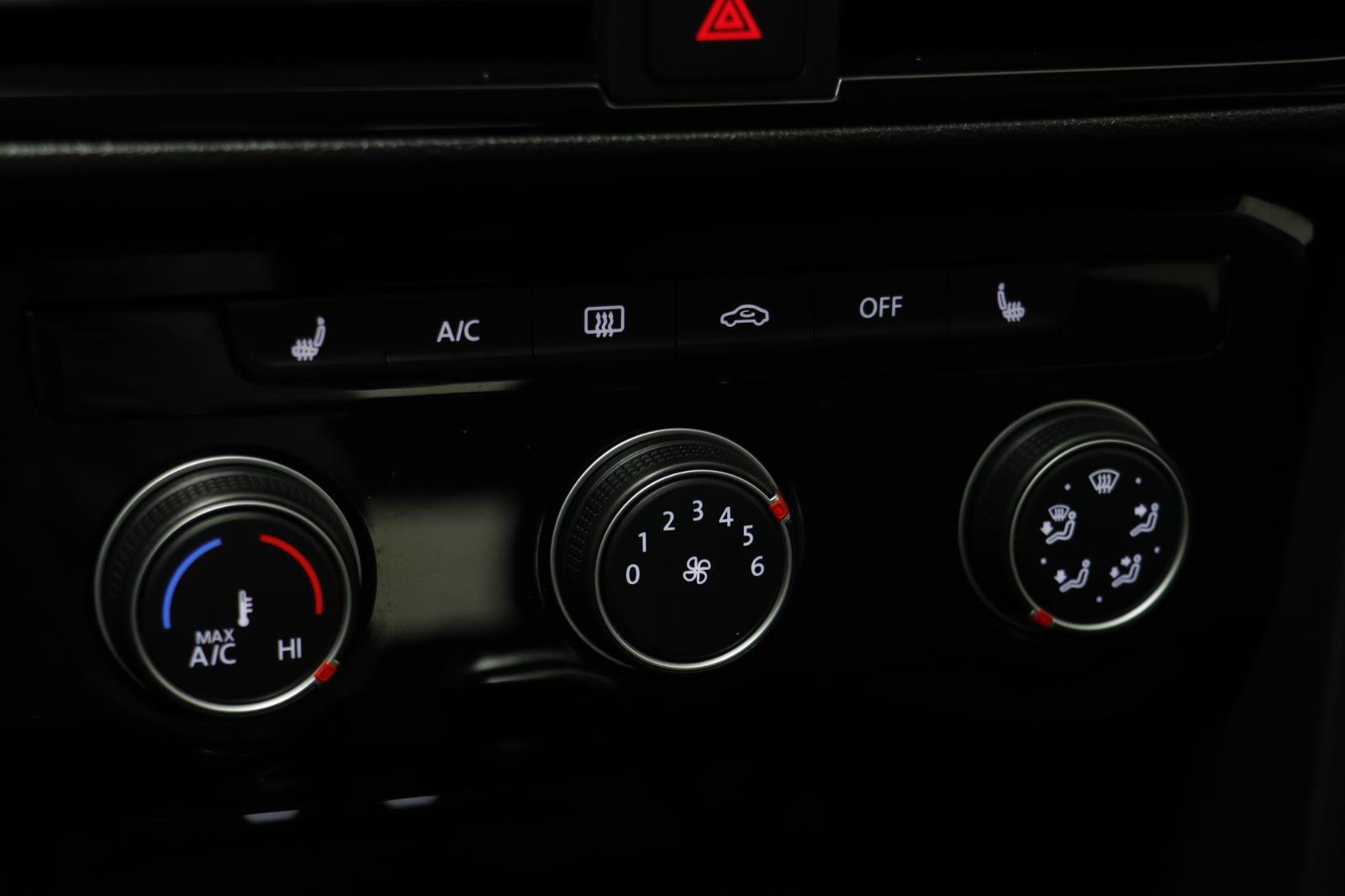 Used 2023 Volkswagen Taos SE image 10