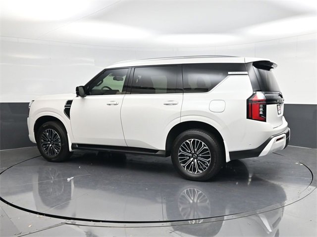 Used 2025 Nissan Armada SL w/ Captain's Chari Seat Package image 5