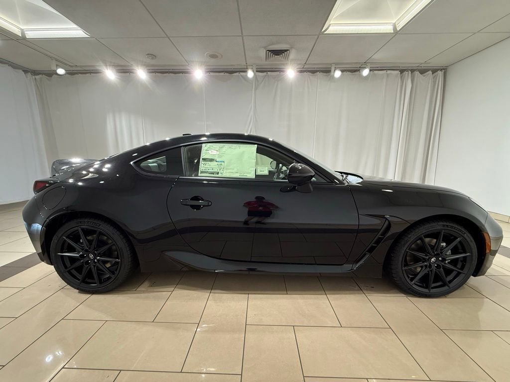 New 2025 Toyota GR86 Premium image 6