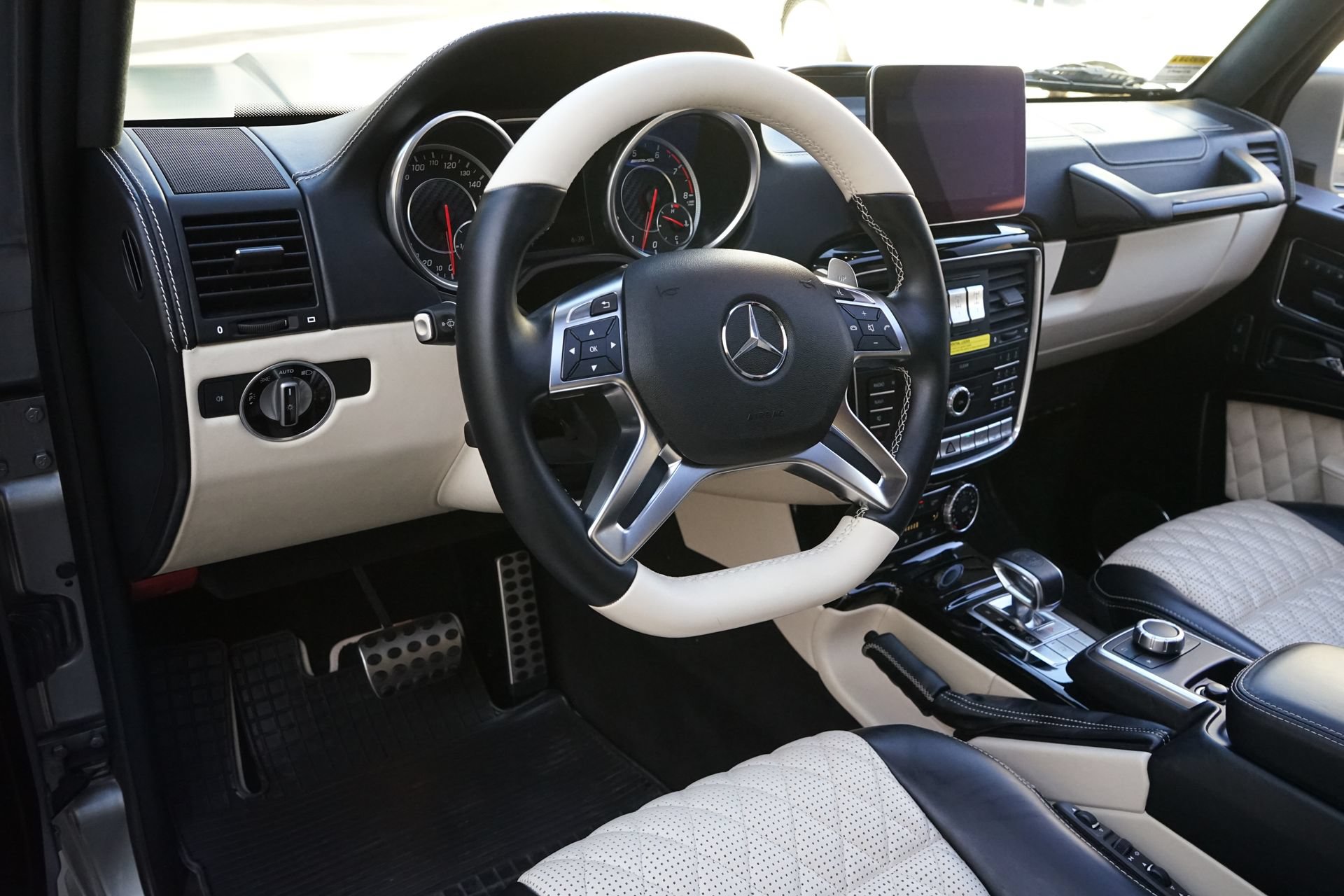 Used 2017 Mercedes-Benz G 63 AMG 4MATIC image 8