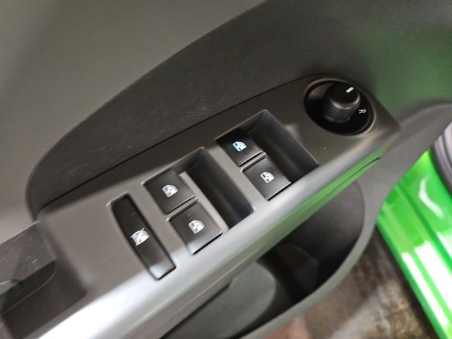 Used 2015 Chevrolet Sonic LT image 15