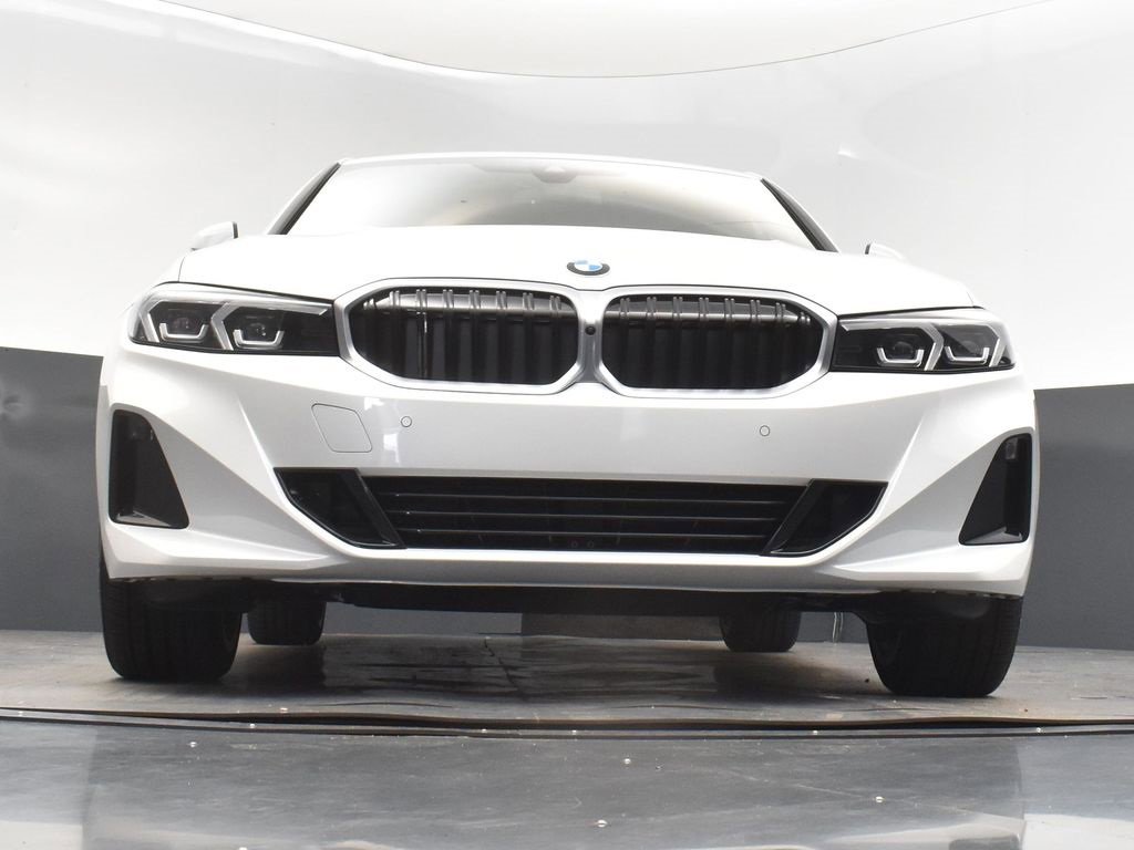 Certified 2025 BMW 330i Sedan w/ Premium Package image 45