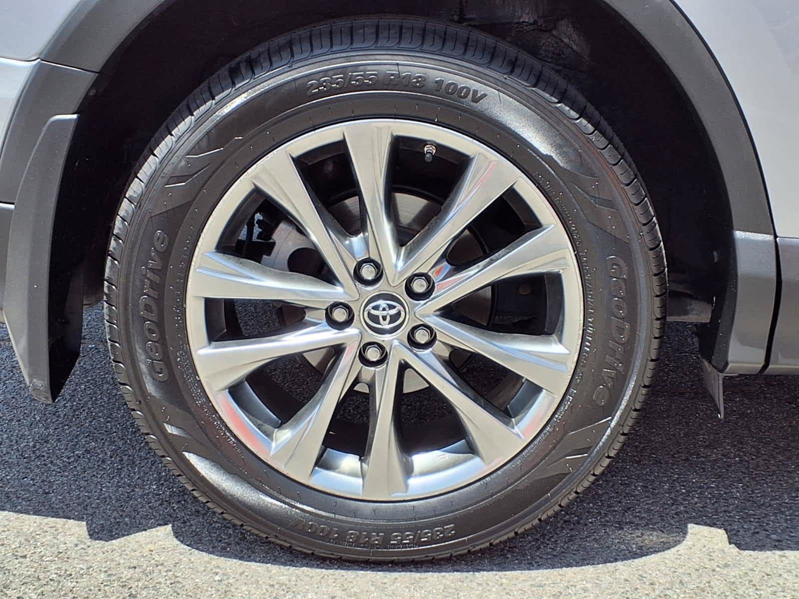 Used 2017 Toyota RAV4 Limited w/ Carpet Mat Package AWD/4WD image 7
