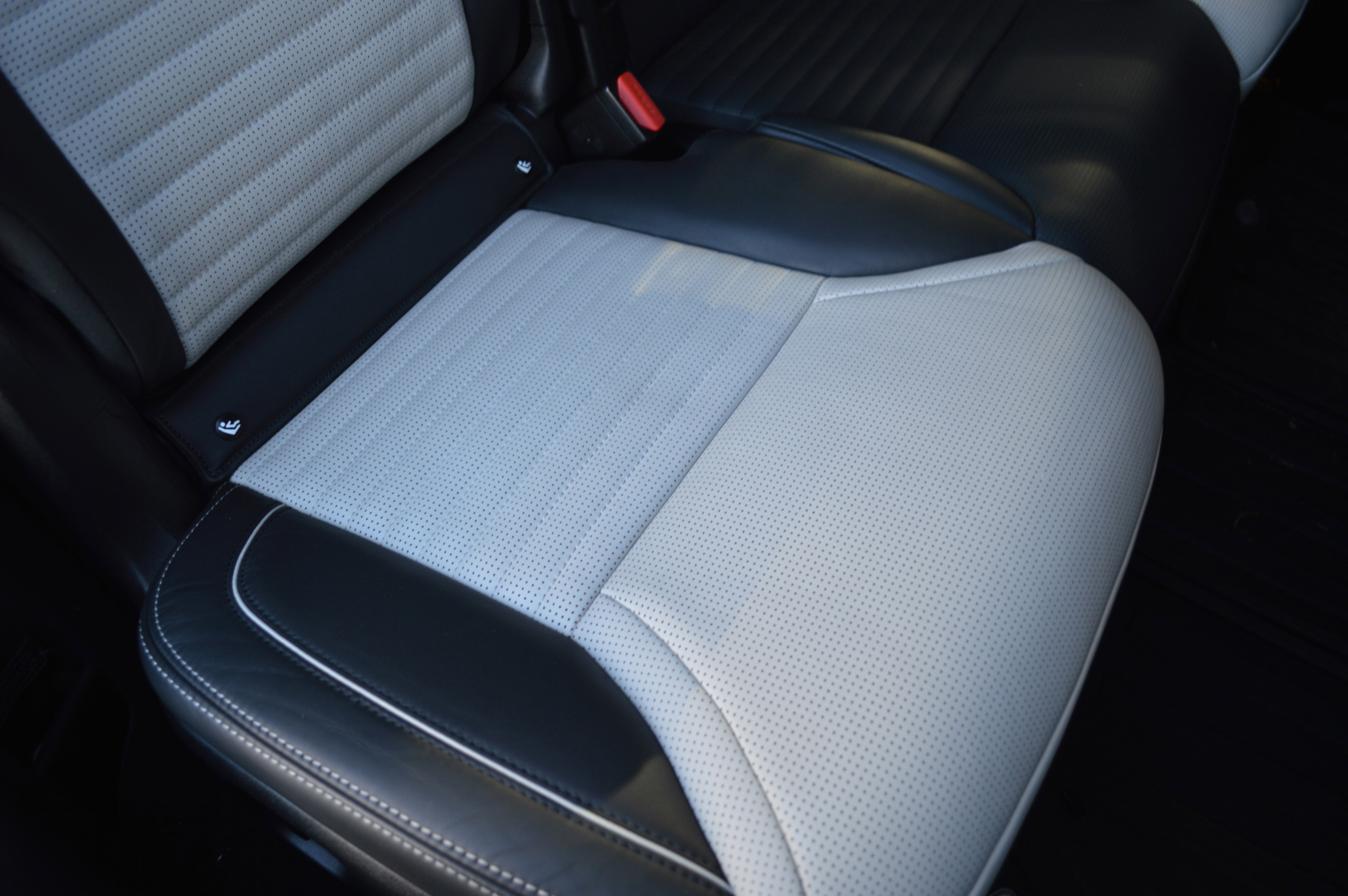 Used 2021 Land Rover Discovery HSE R-Dynamic image 31