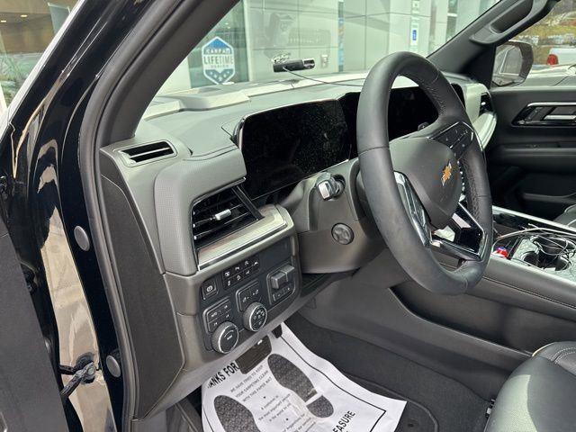 Used 2025 Chevrolet Tahoe Premier w/ Sun And Tow Package image 15