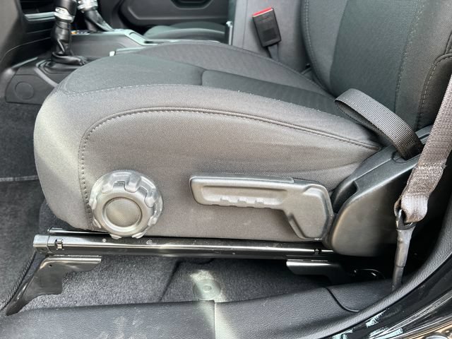 Used 2023 Jeep Gladiator Sport AWD/4WD image 12