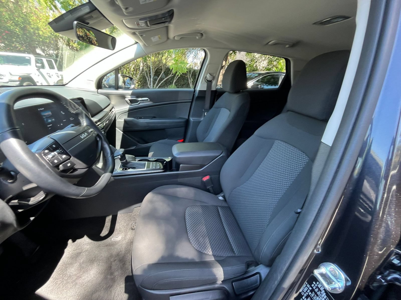 Used 2026 Kia Sportage LX FWD image 22