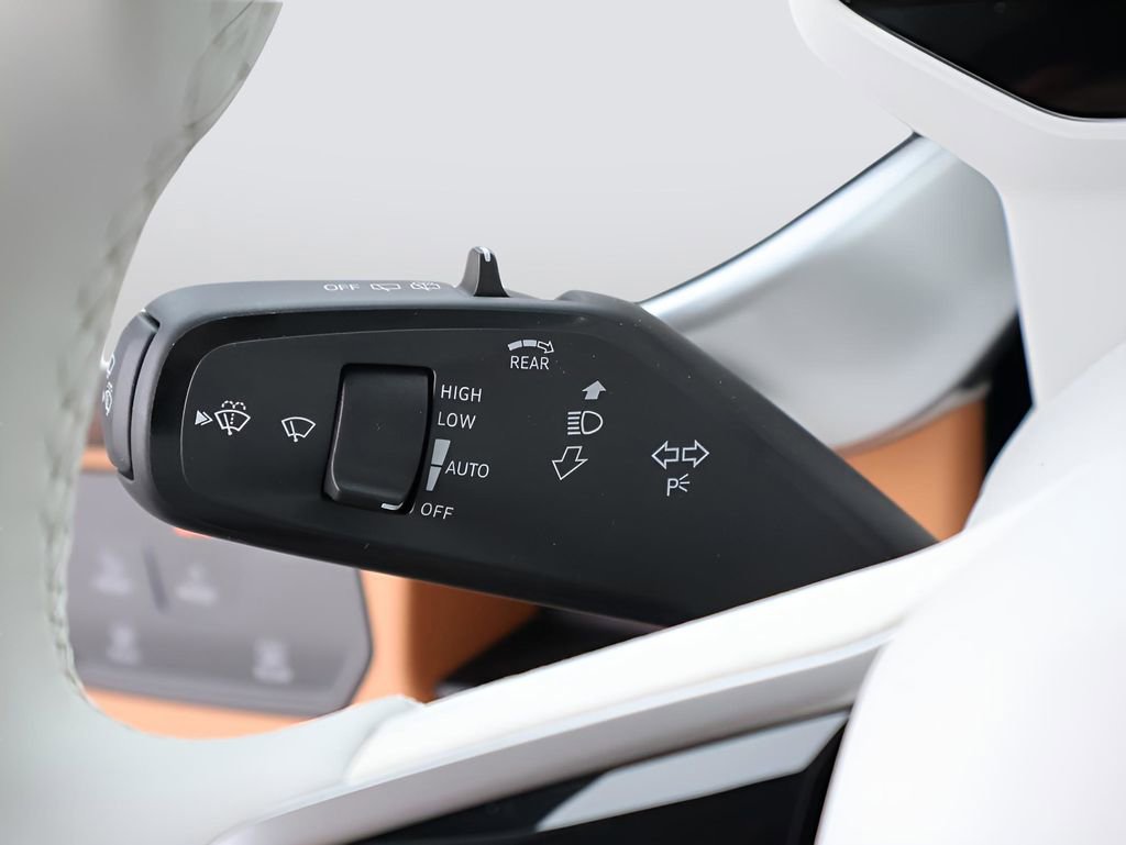 New 2025 Volkswagen ID. Buzz 1st Edition image 41