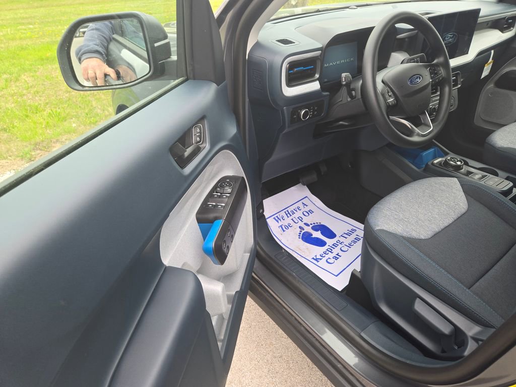 New 2026 Ford Maverick XLT image 6