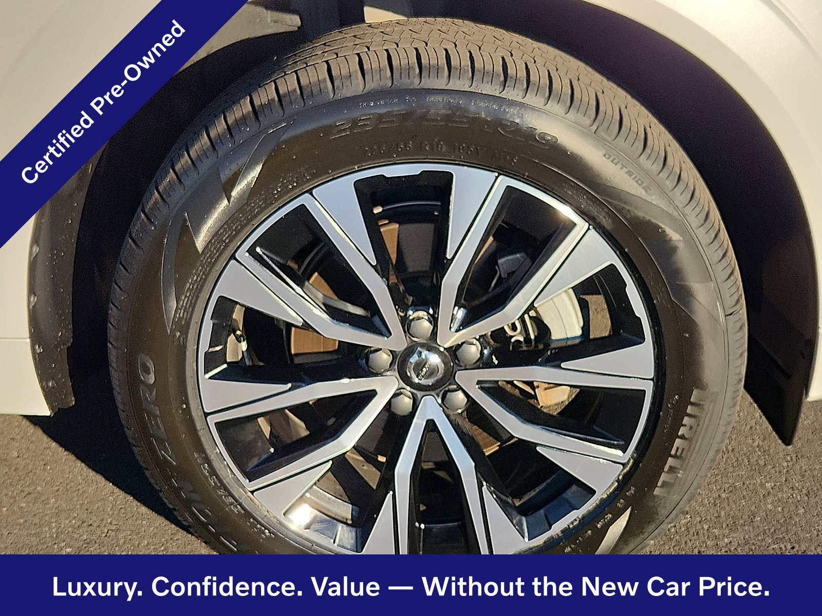 Certified 2024 Volvo XC60 B5 Core w/ Protection Package Premier AWD/4WD image 9