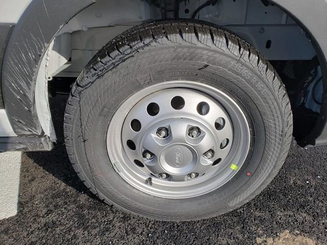 New 2026 Ford Transit 250 148 Medium Roof image 24