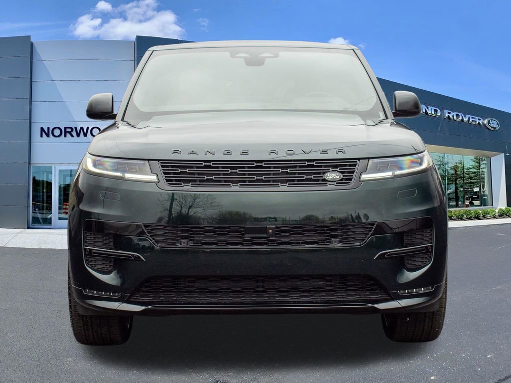New 2026 Land Rover Range Rover Sport Dynamic SE image 2