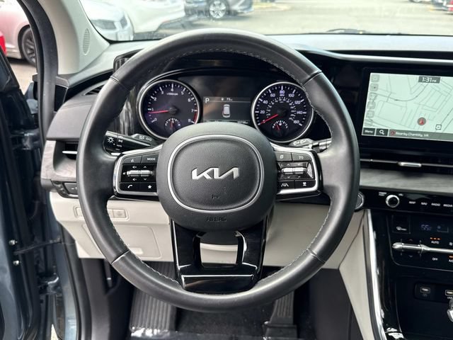 Used 2024 Kia Carnival EX FWD image 18
