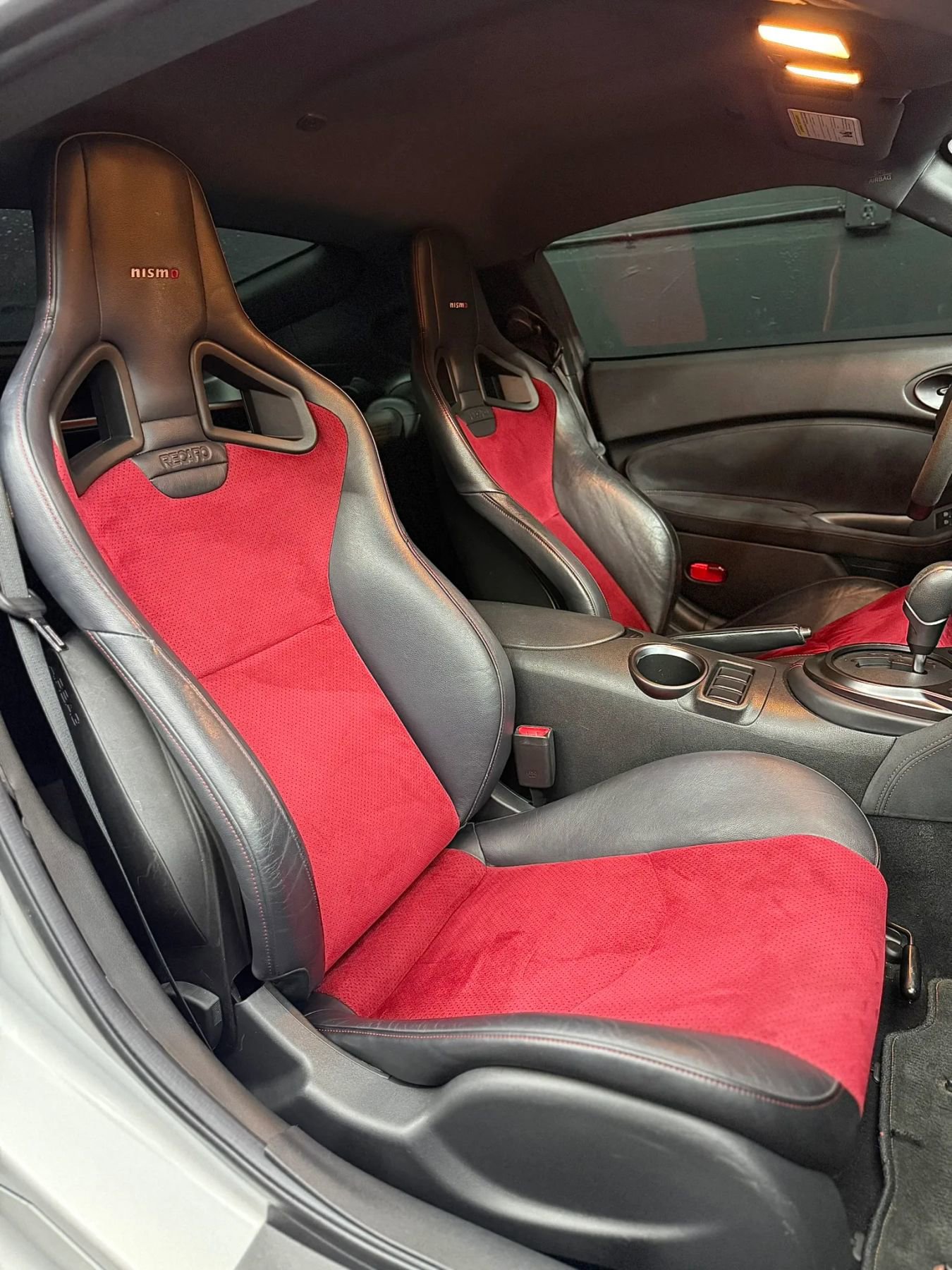 Used 2017 Nissan 370Z NISMO RWD image 12