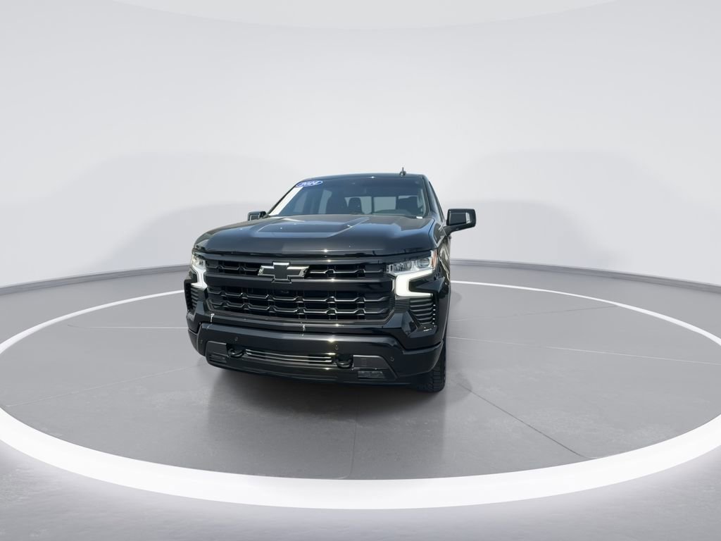 Used 2024 Chevrolet Silverado 1500 RST w/ Convenience Package II AWD/4WD image 3
