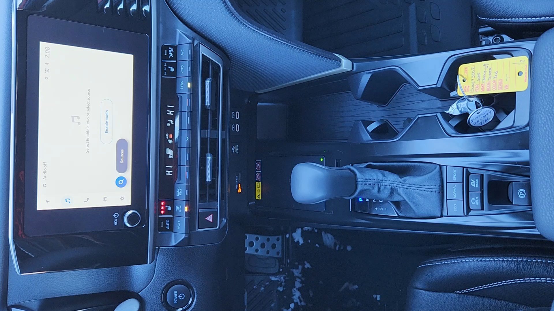 Used 2025 Toyota Camry SE image 15