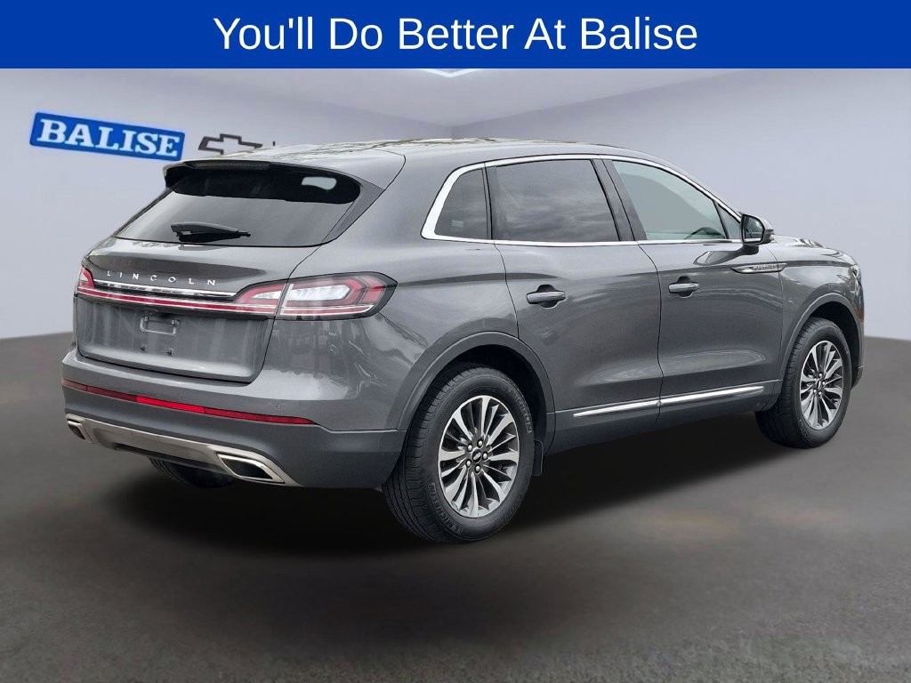 Used 2023 Lincoln Nautilus AWD w/ Premium Package image 3