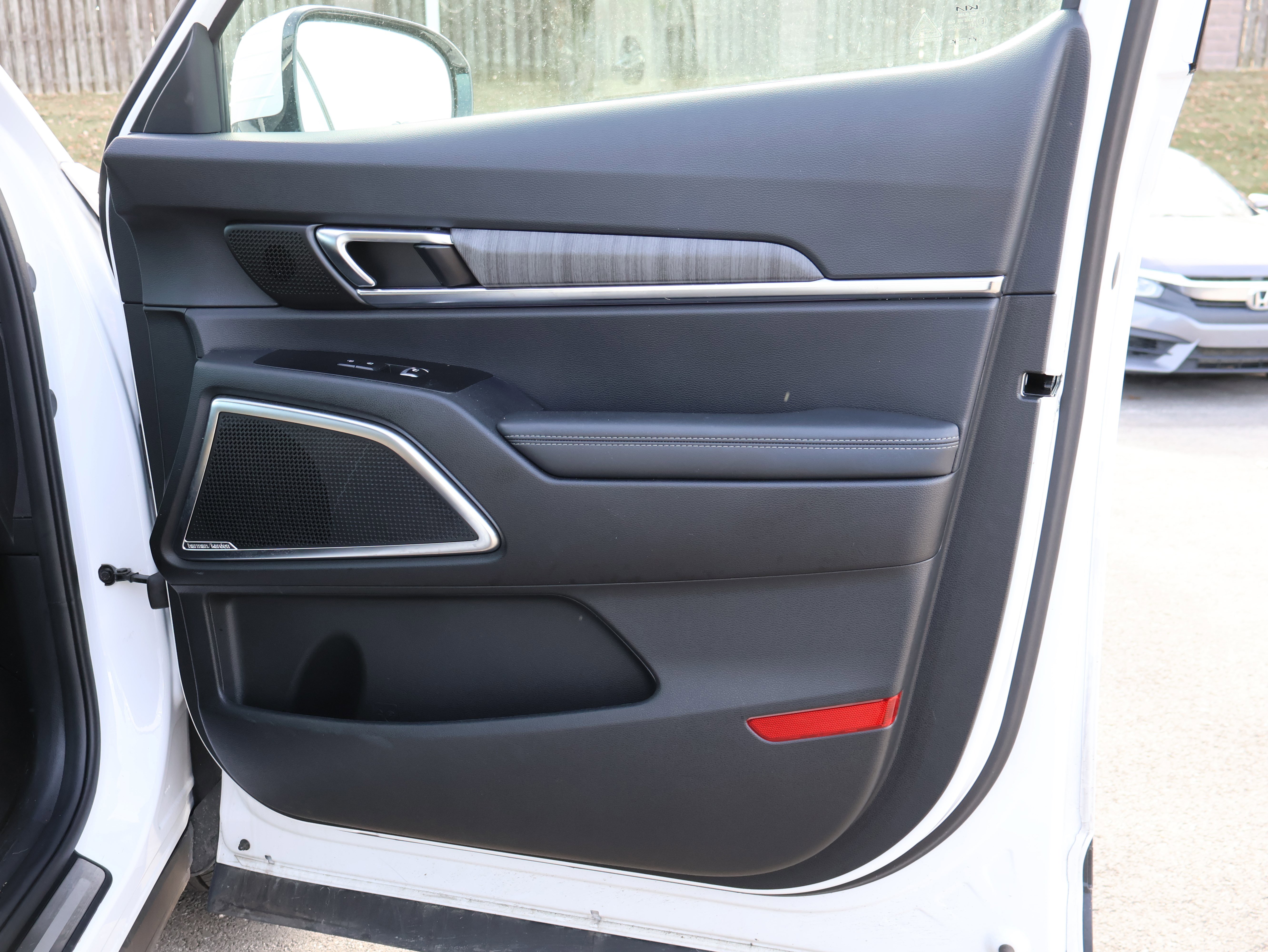 Used 2024 Kia Telluride SX Prestige image 9