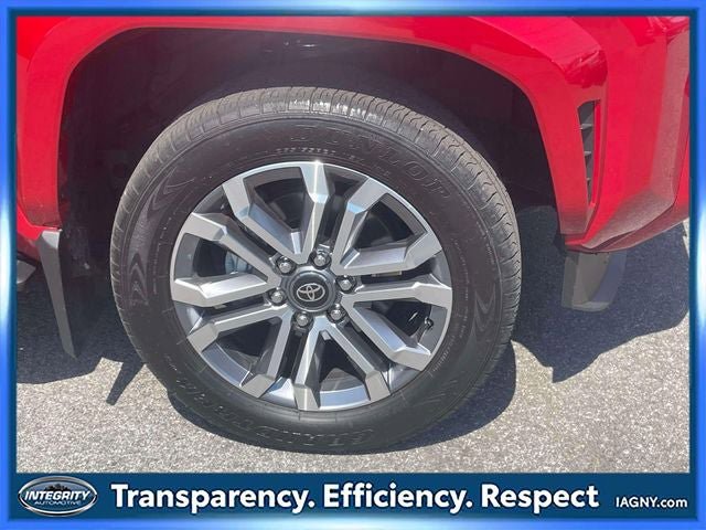 Used 2025 Toyota 4Runner Limited AWD/4WD image 9