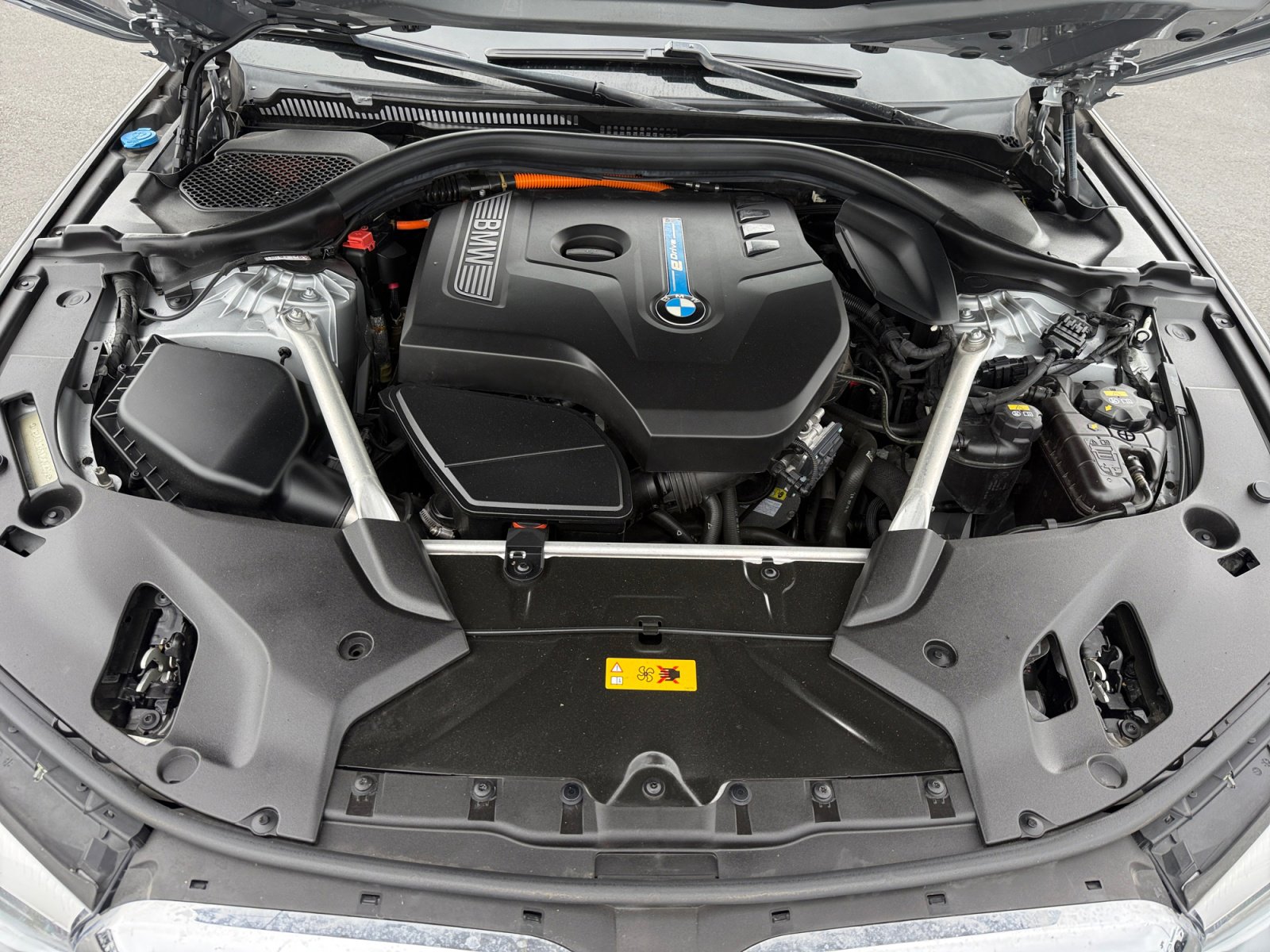 Used 2018 BMW 530e w/ Premium Package 2 image 20