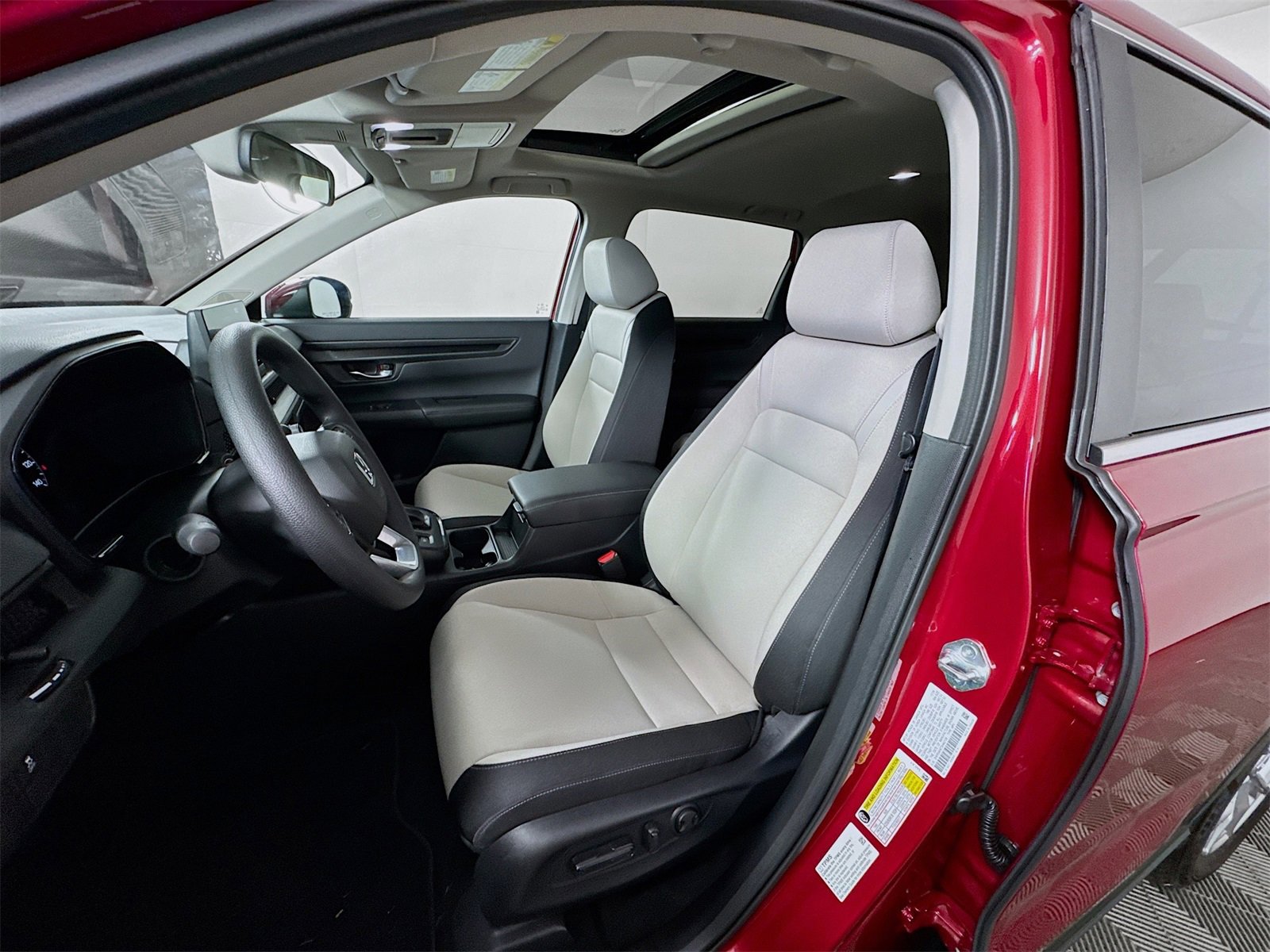 Used 2025 Honda CR-V EX image 16