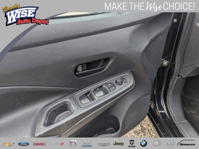 Used 2021 Nissan Versa S image 10