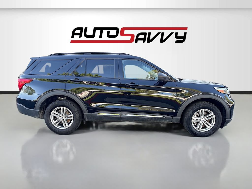 Used 2023 Ford Explorer XLT w/ Equipment Group 202A AWD/4WD image 8