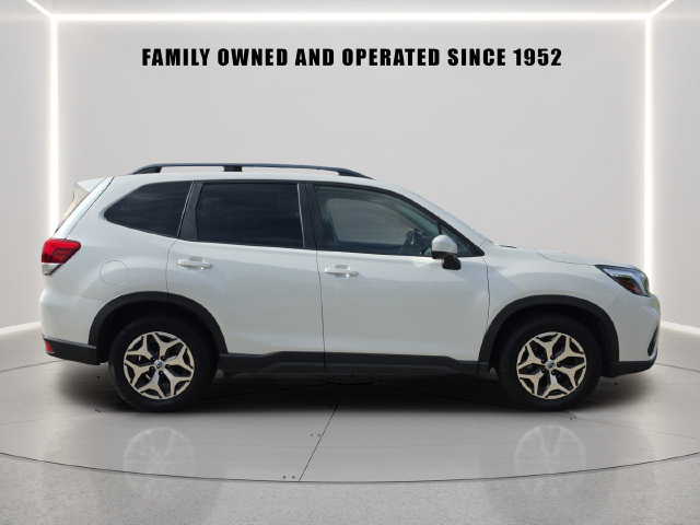Used 2021 Subaru Forester Premium w/ Popular Package #1 AWD/4WD image 2