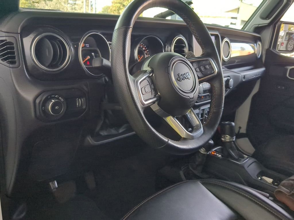 Used 2023 Jeep Wrangler Unlimited Rubicon 392 image 17