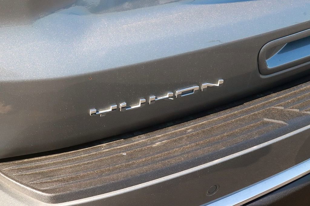 Used 2025 GMC Yukon XL Denali AWD/4WD image 7