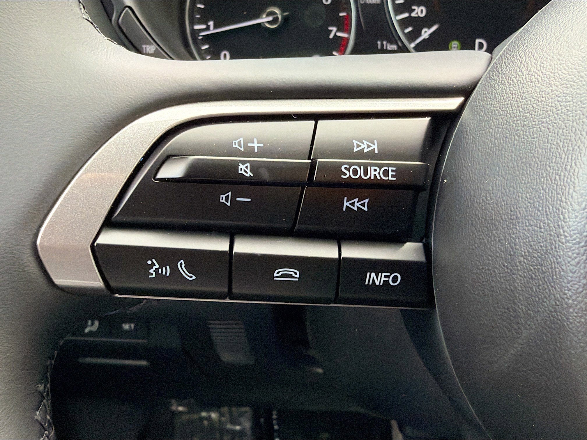 New 2026 MAZDA CX-30 AWD 2.5 S w/ Select Sport Pkg image 36