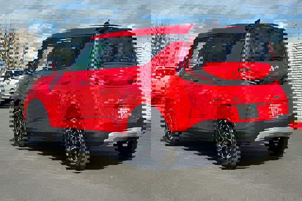 Used 2024 Kia Soul EX image 6