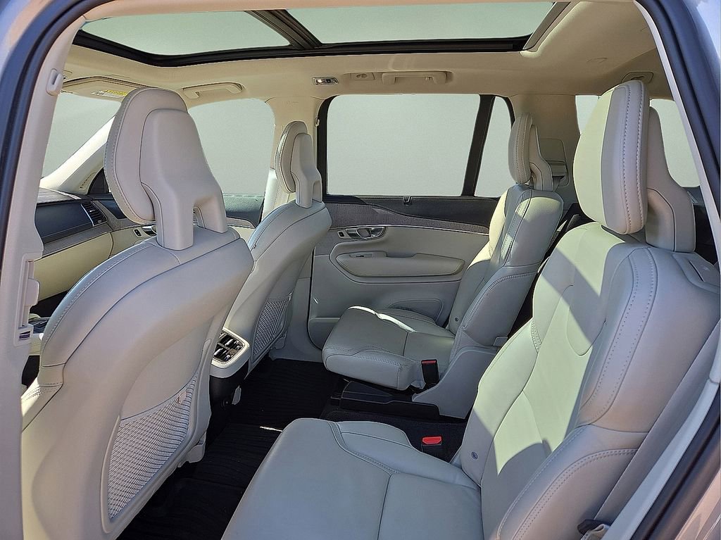 Used 2022 Volvo XC90 T6 Inscription w/ Advanced Package image 18