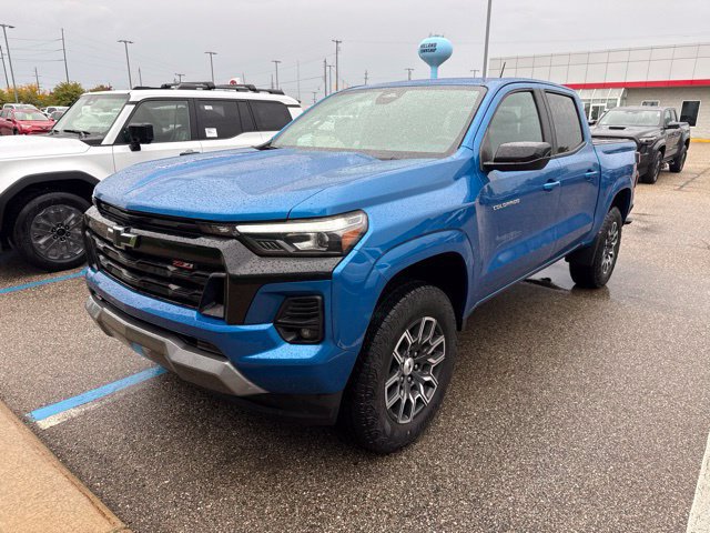 Used 2023 Chevrolet Colorado Z71 w/ Z71 Convenience Package 2 AWD/4WD image 4