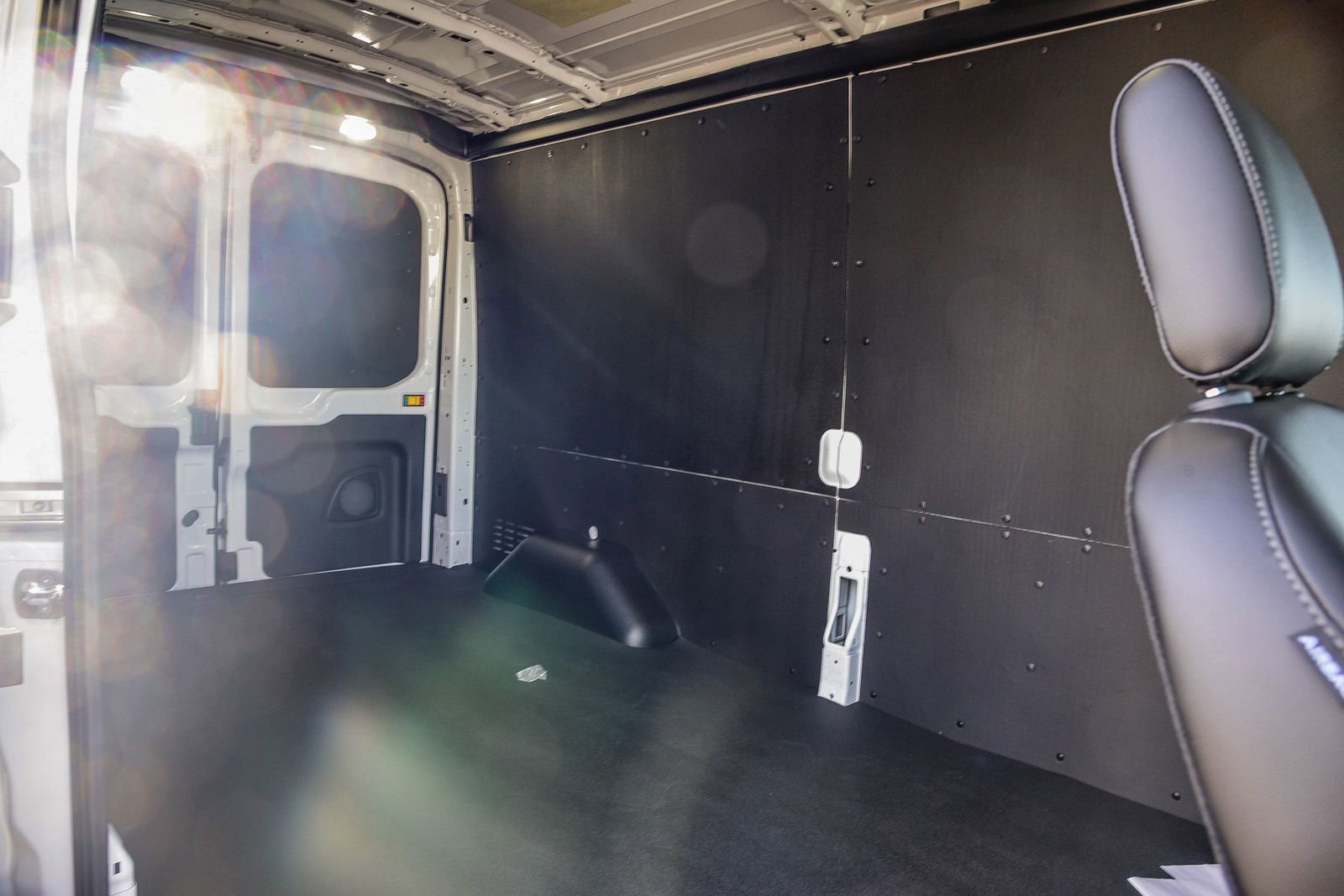 New 2026 Ford Transit 250 148 Medium Roof w/ Load Area Protection Package image 17