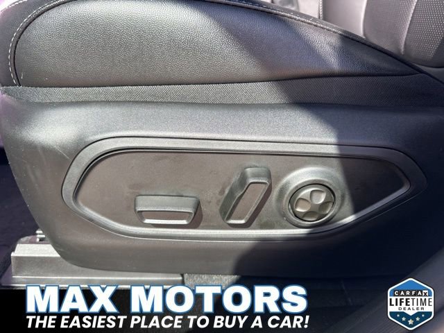 Used 2024 Jeep Grand Cherokee Limited w/ Luxury Tech Group II image 19