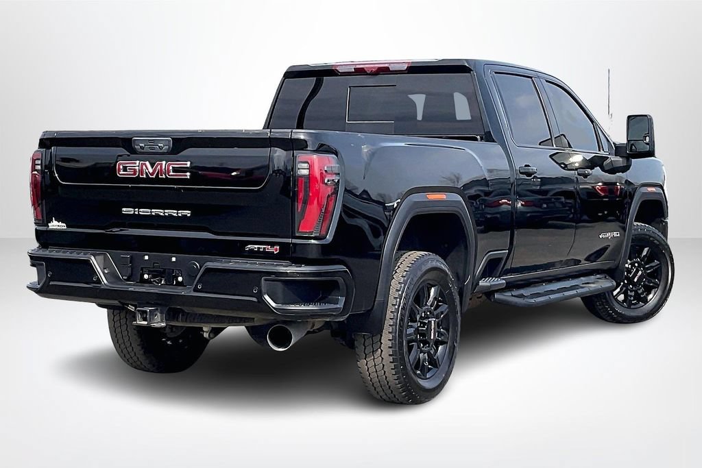 Used 2025 GMC Sierra 2500 AT4 w/ Technology Package AWD/4WD image 6