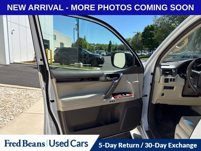 Used 2016 Lexus GX 460 Luxury AWD/4WD image 9