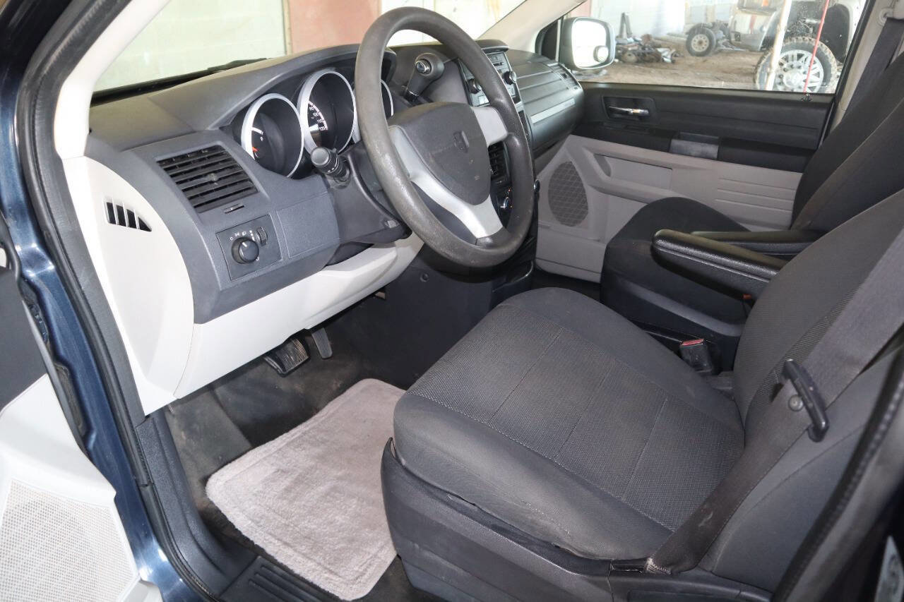 Used 2009 Dodge Grand Caravan SE w/ Climate Group image 33