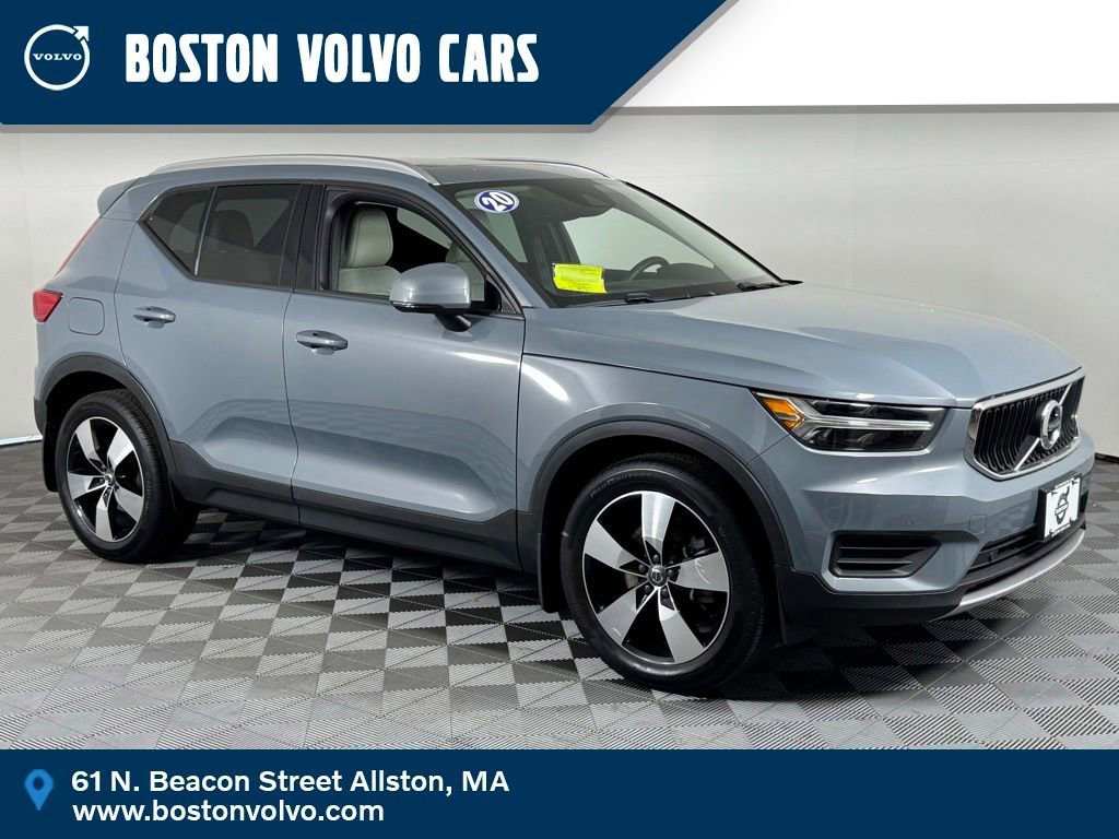 Used 2020 Volvo XC40 T5 Momentum w/ Premium Package