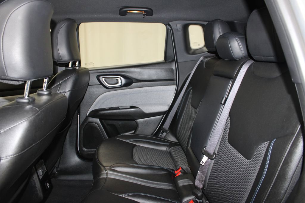 Used 2024 Jeep Compass Latitude image 18