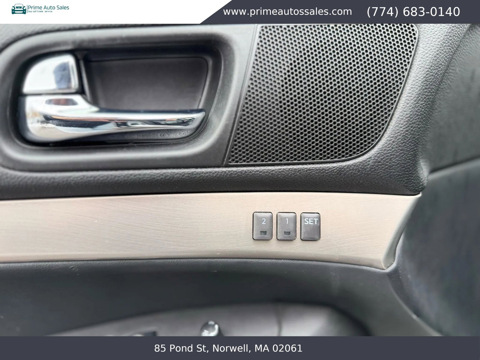 Used 2012 INFINITI G37 x Sedan w/ Premium Pkg image 11