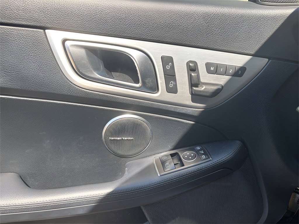 Used 2014 Mercedes-Benz SLK 250 image 16
