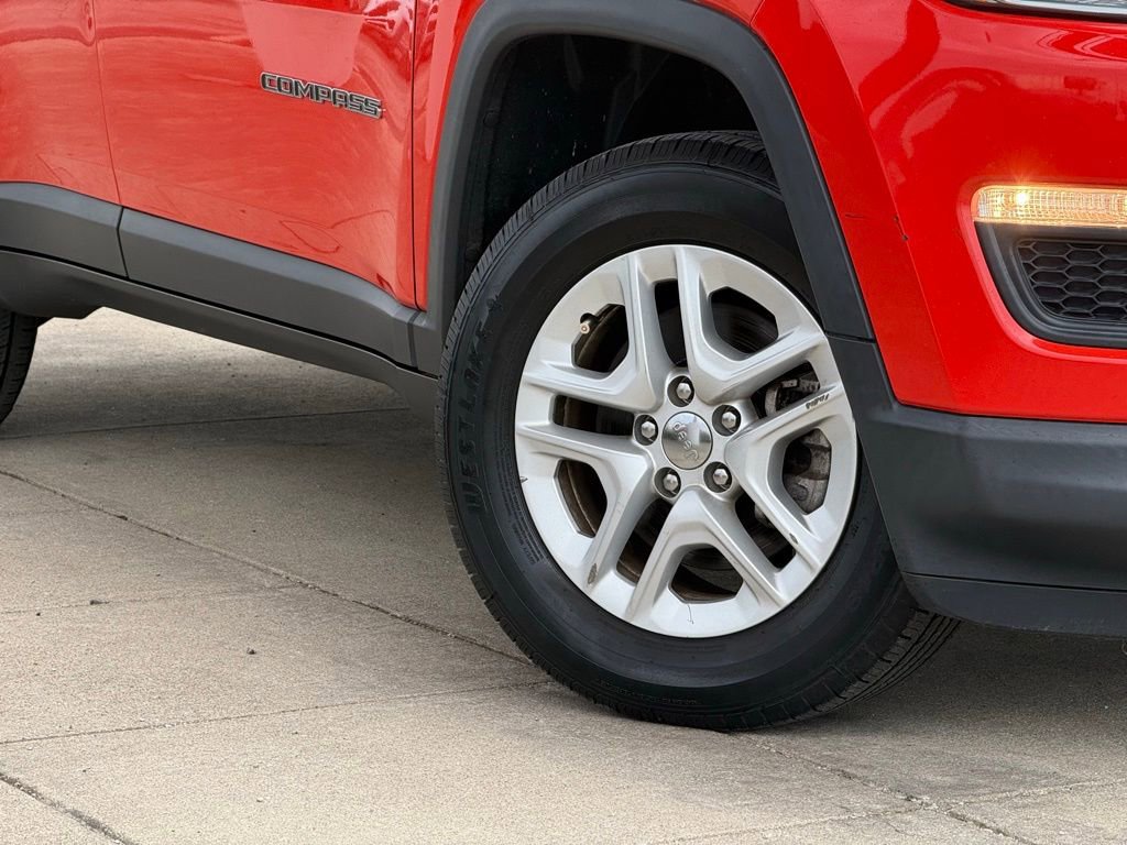 Used 2017 Jeep Compass Sport w/ Cold Weather Group image 10