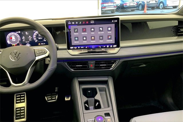 New 2026 Volkswagen Tiguan SE R-Line image 8