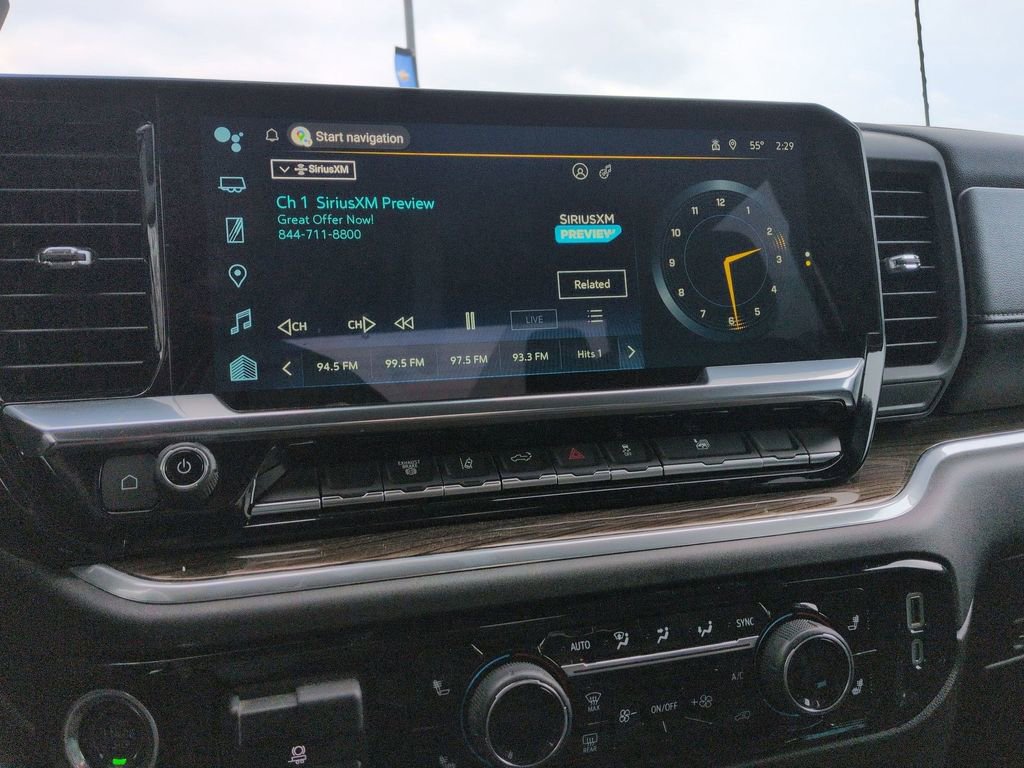 Used 2025 Chevrolet Silverado 2500 LT w/ Convenience Package image 24