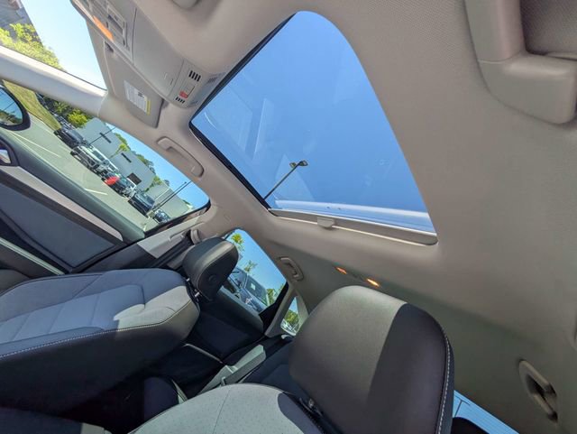 Used 2025 Volkswagen Jetta SE image 20