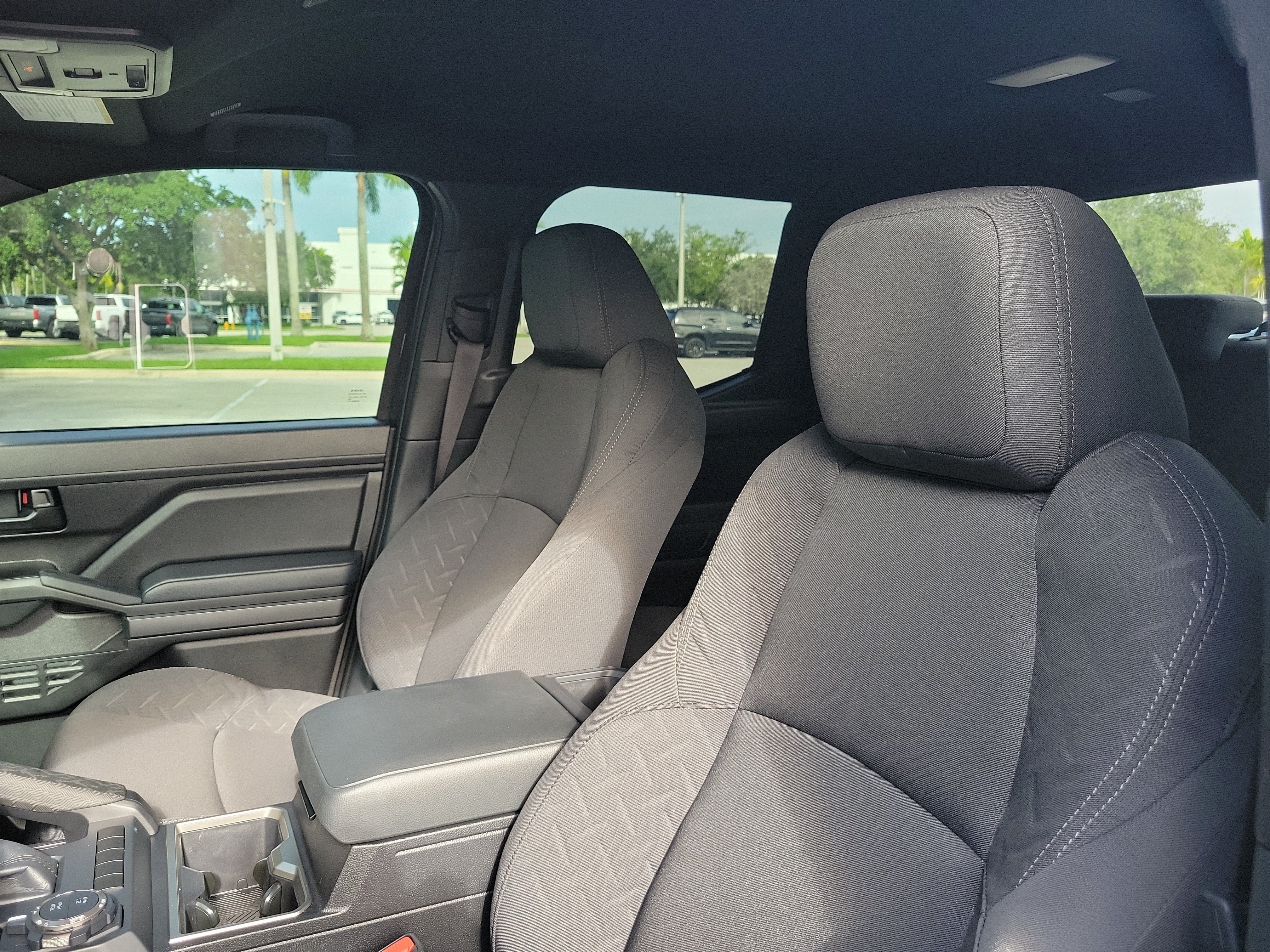 Certified 2025 Toyota Tacoma SR5 AWD/4WD image 20