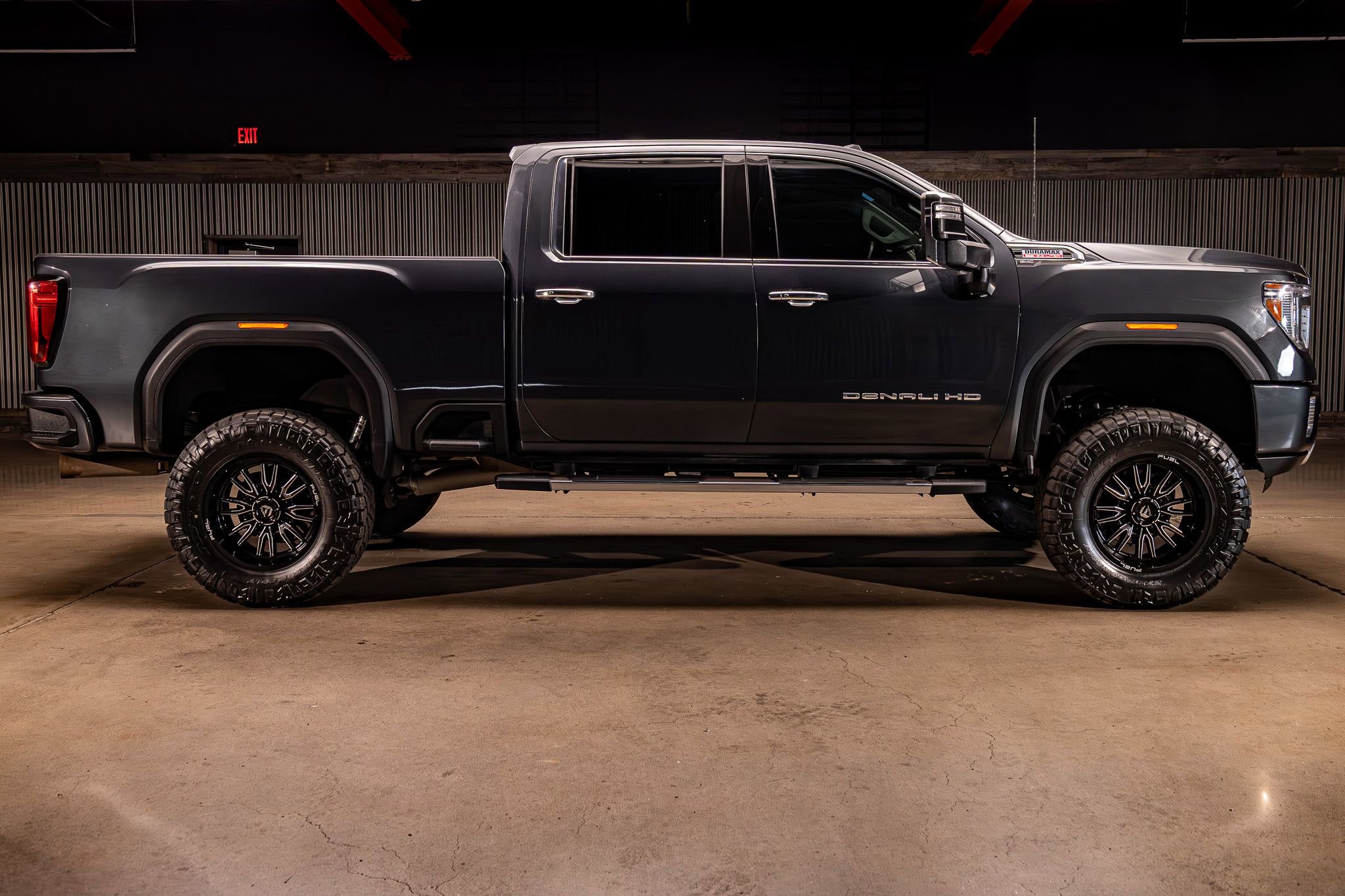 Used 2023 GMC Sierra 2500 Denali image 11