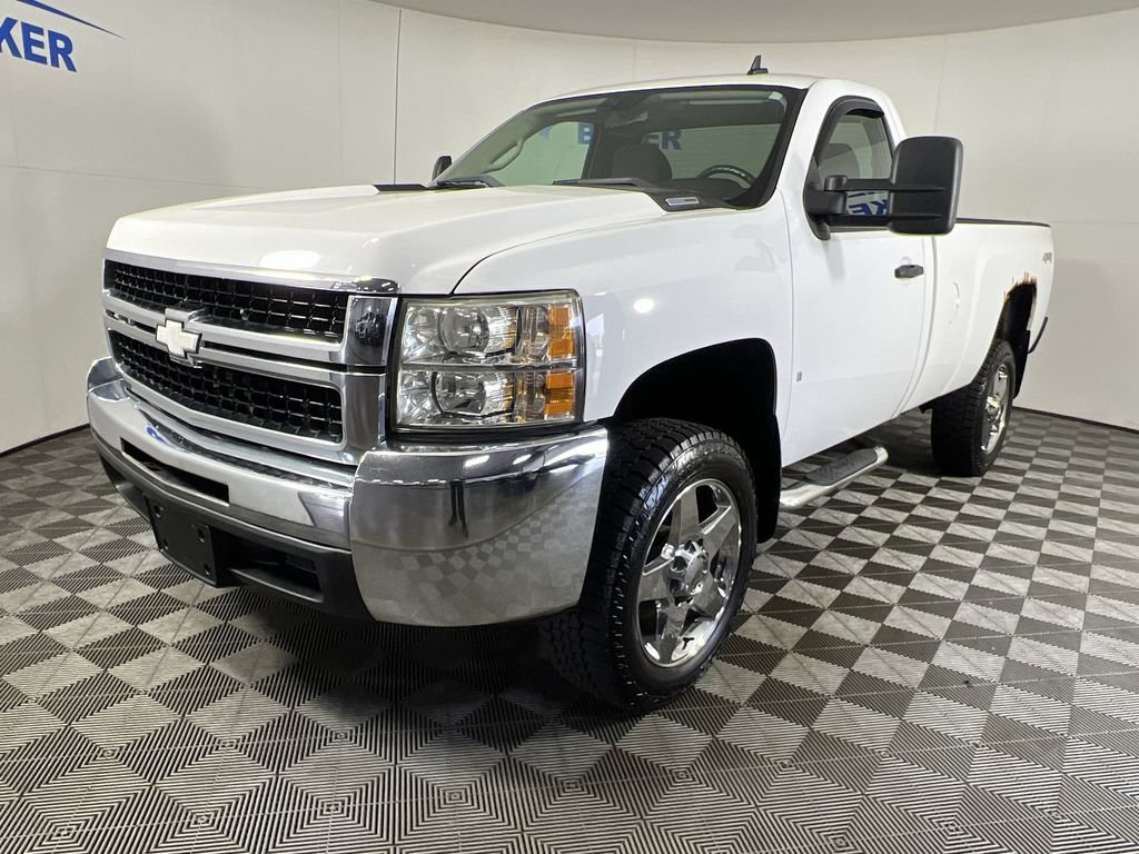 Used 2007 Chevrolet Silverado 2500 LT w/ EZ-Lift Tailgate Package AWD/4WD image 3